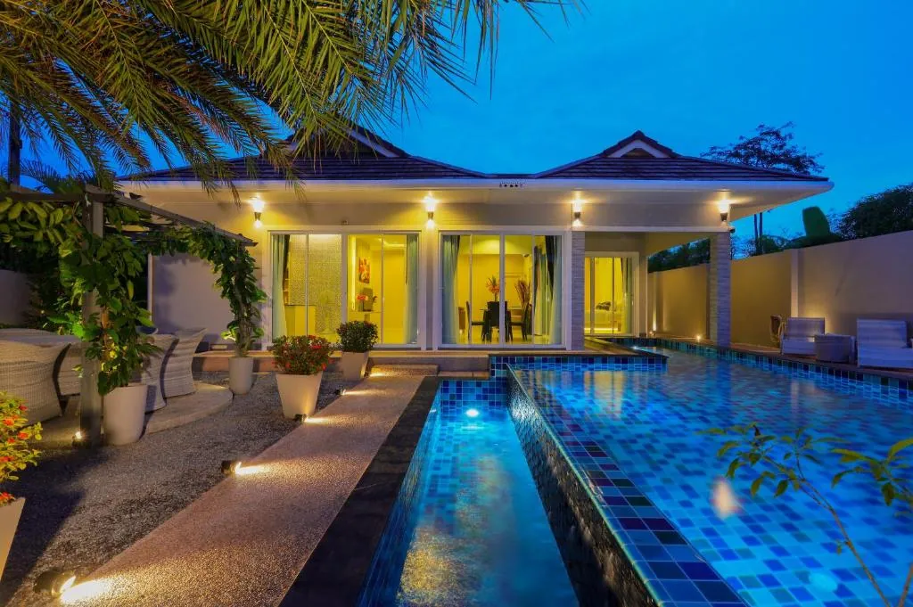 3 Bedroom Platinum Pool Villa Smooth as Silk photo 2