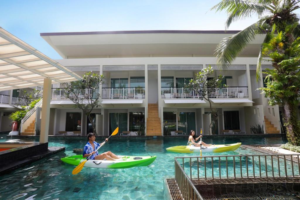 A2 Pool Resort