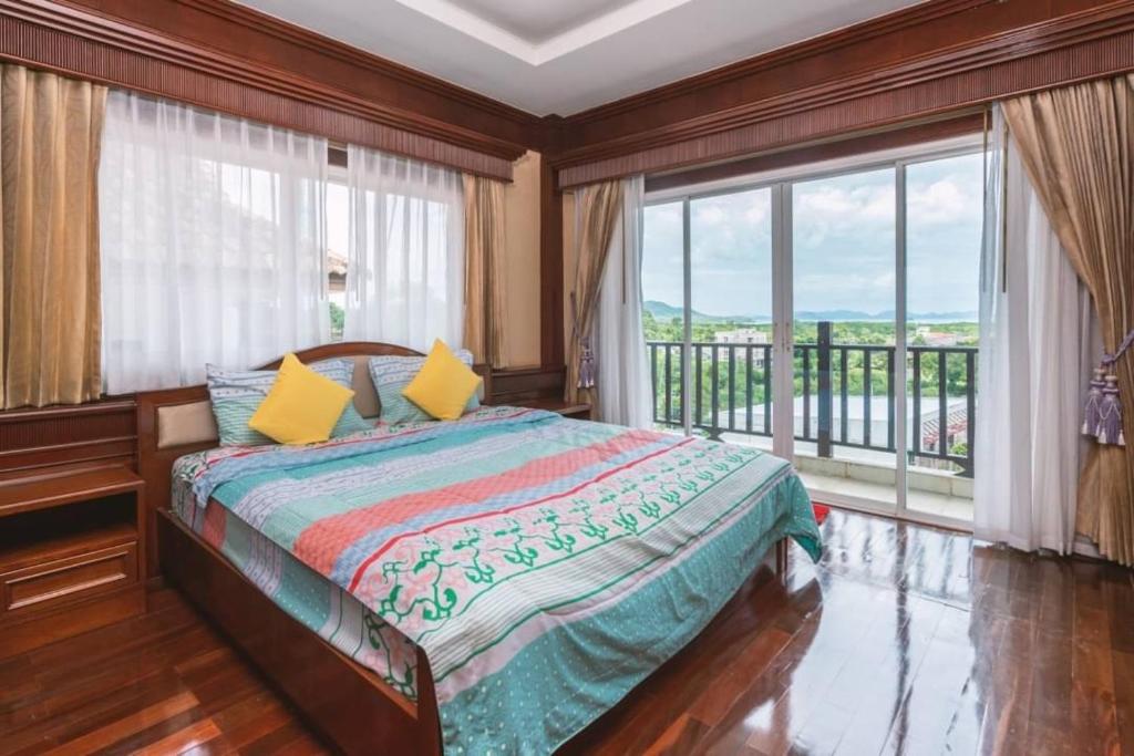 Angel Pool Villa Phuket - Indoor Warm Pool - Free Airport Pick-Up photo 5