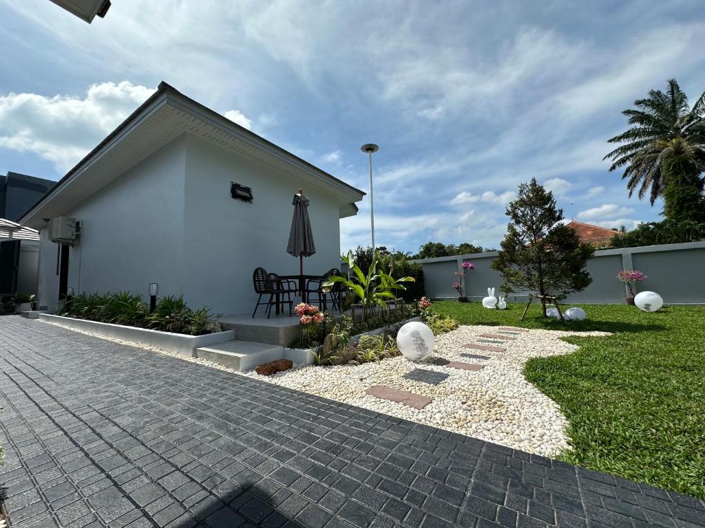 Aonang nine poolvilla resort photo 4