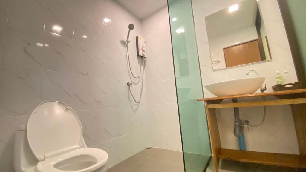 Aplus Deluxe Hotel photo 3