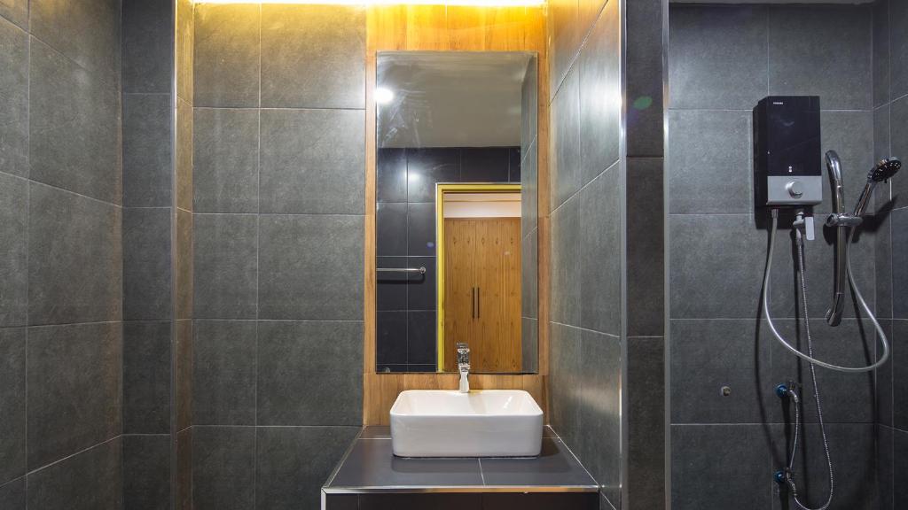 Araya Hotel photo 2