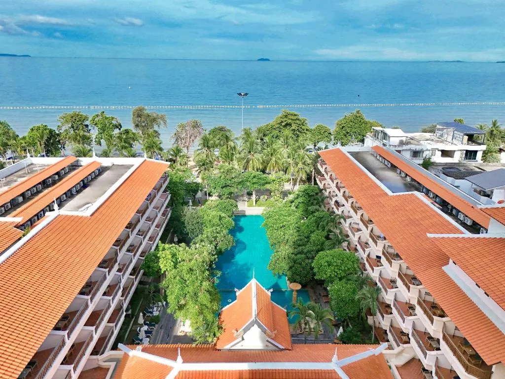 Avalon Beach Resort Pattaya