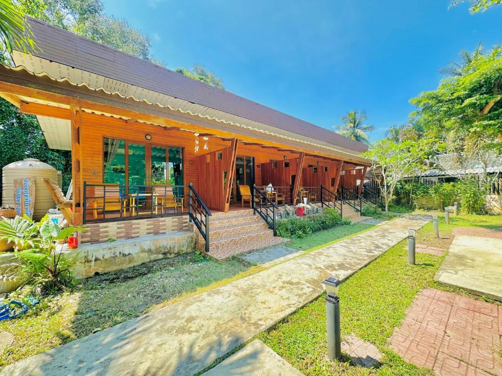 Baan Aowthai Homestay Ko Kood photo 2