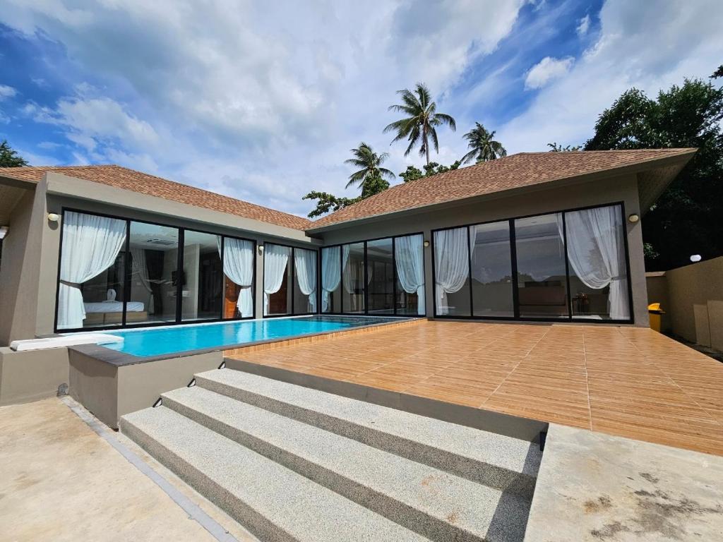 Baan First Pool Villa photo 4