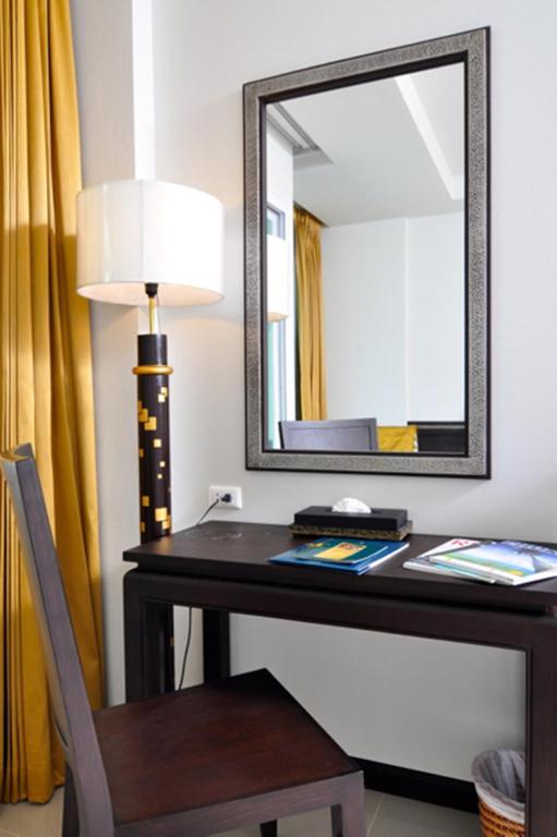 Baan Karonburi Resort photo 3