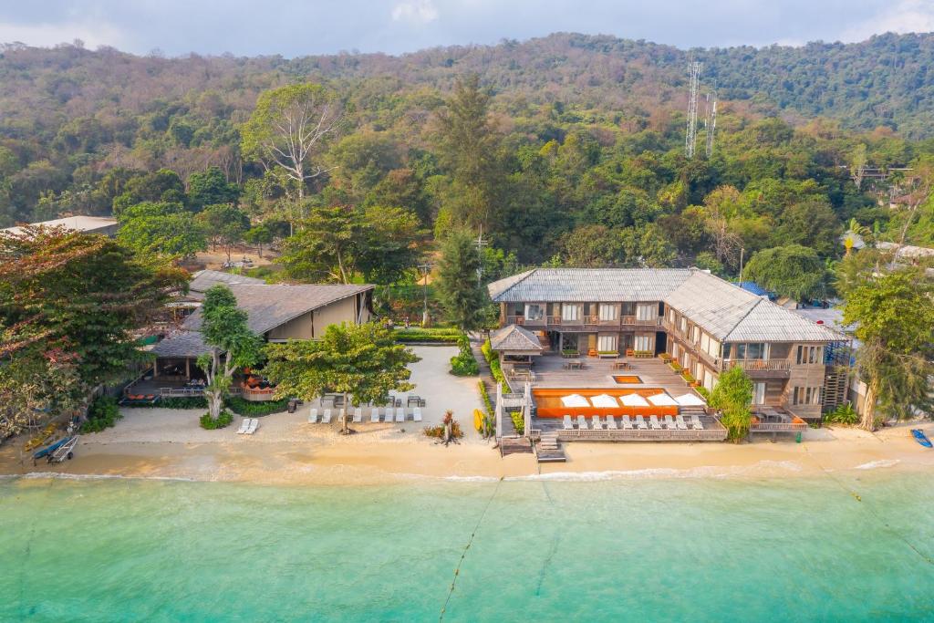 Baan Ploy Sea photo 2