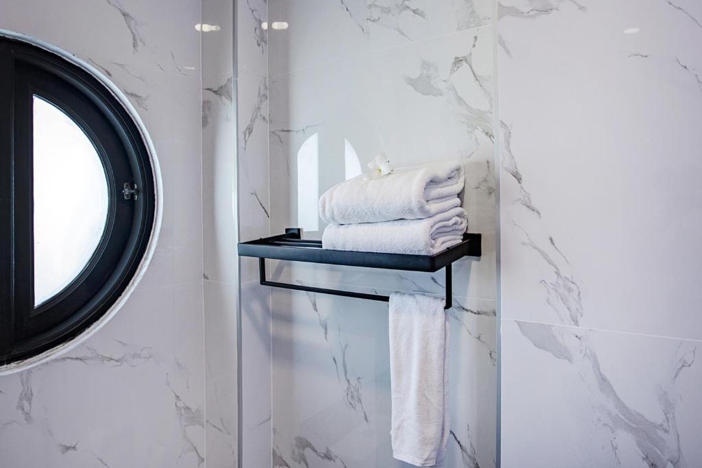 Baan Santhiya Private Pool Villas - Free Tuk-Tuk Service to the Beach! photo 2