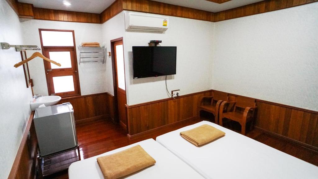 Baan Siriporn Resort photo 3