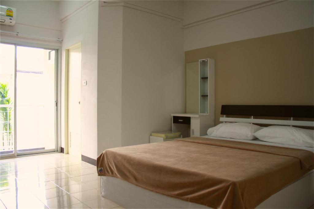 Baanbudsarin Apartment photo 3