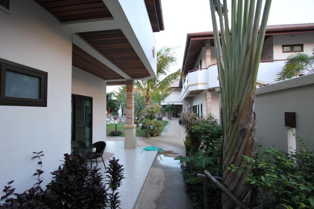 Babylon Pool Villas photo 3