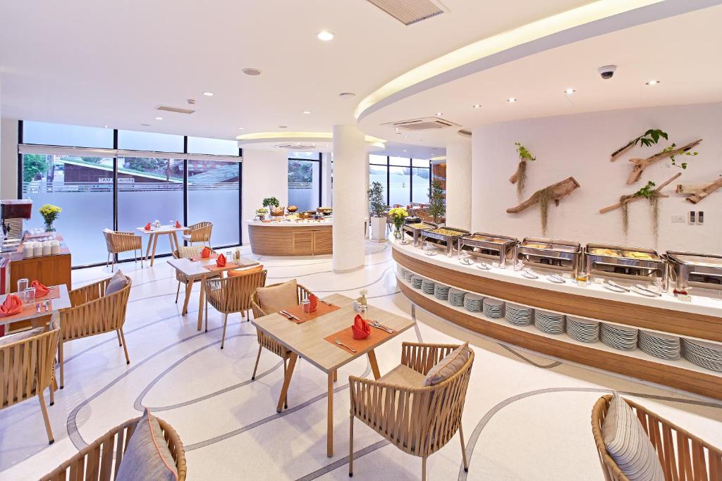 Bandara Phuket Beach Resort photo 3