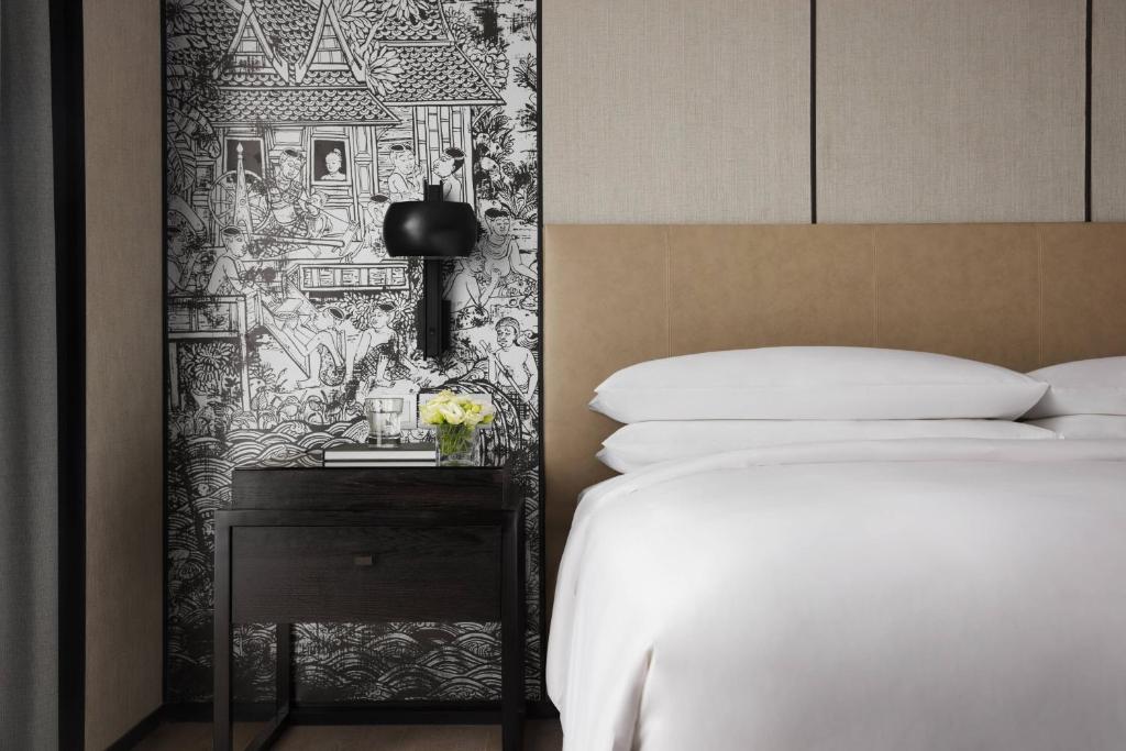 Bangkok Marriott Hotel The Surawongse photo 3