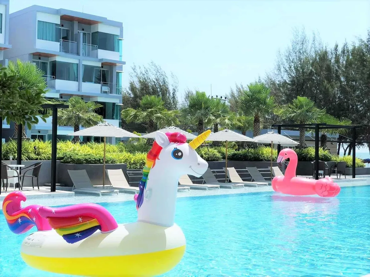 Bay Window @ Sea Hotel