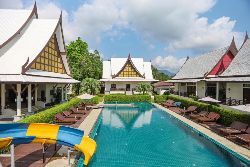 Bhu Tarn Koh Chang Resort and Spa photo 2