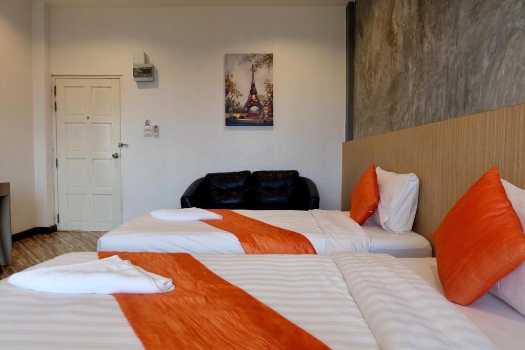 BK Place Hotel photo 2