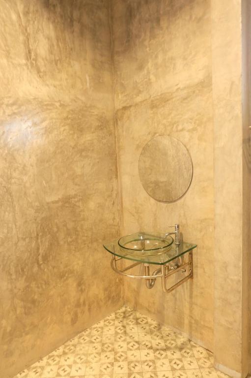BK Place Hotel photo 4