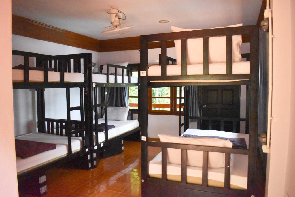 Blanco Hideout Railay - Youth Hostel 18 to 35 Only photo 2