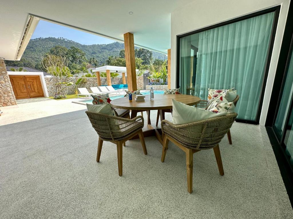 Blossom Villa - Lamai, Koh Samui - Entire Villa photo 5