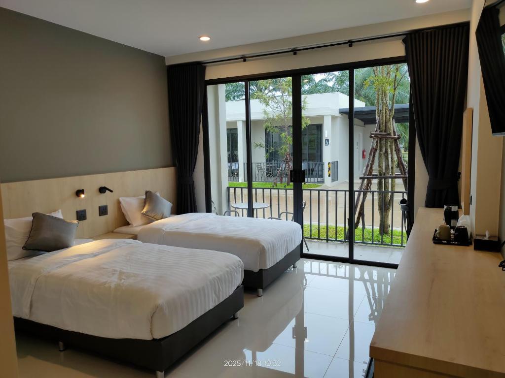 BLU-LIB Hotel