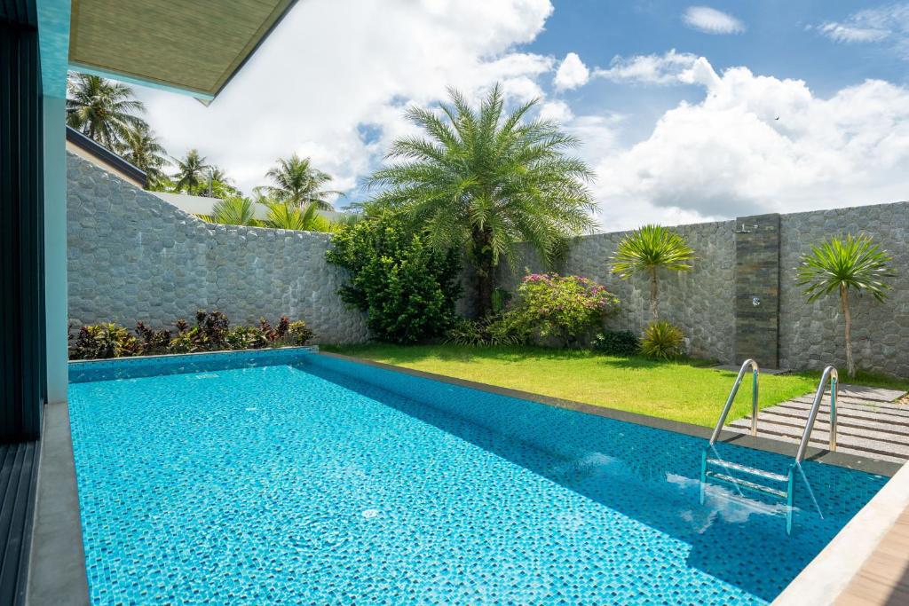Blue Coral Luxury Villa - Tropical Modern Living photo 2