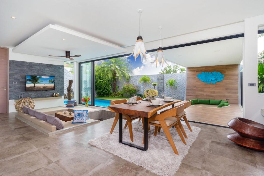 Blue Coral Luxury Villa - Tropical Modern Living photo 3
