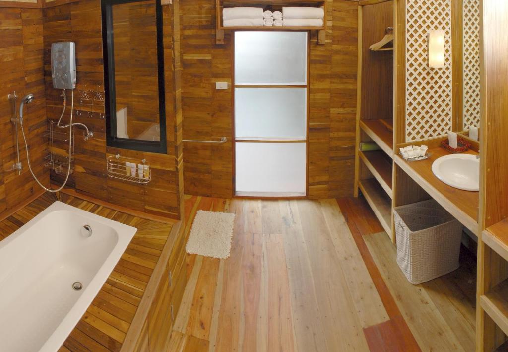 Boutique Raft Resort River Kwai photo 3