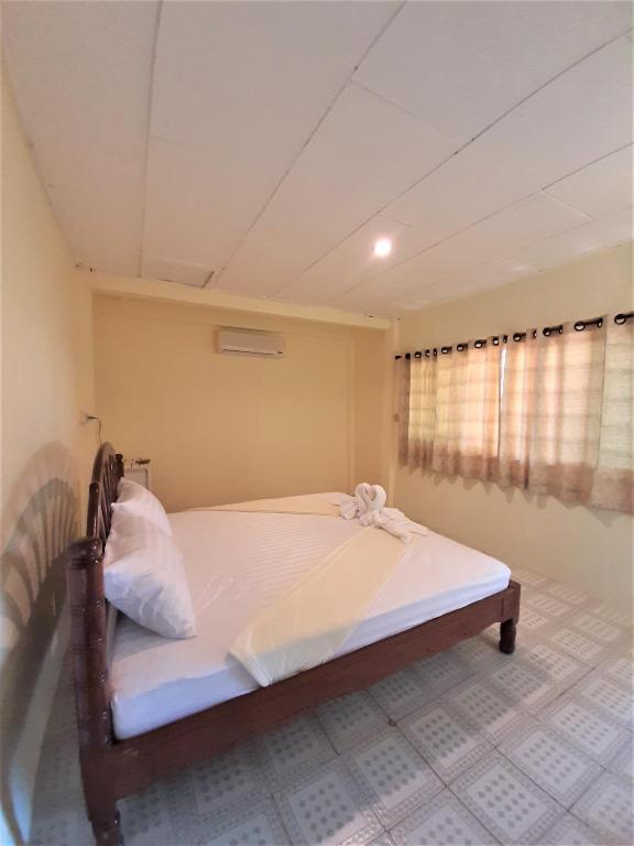 Cameron Island Resort photo 4