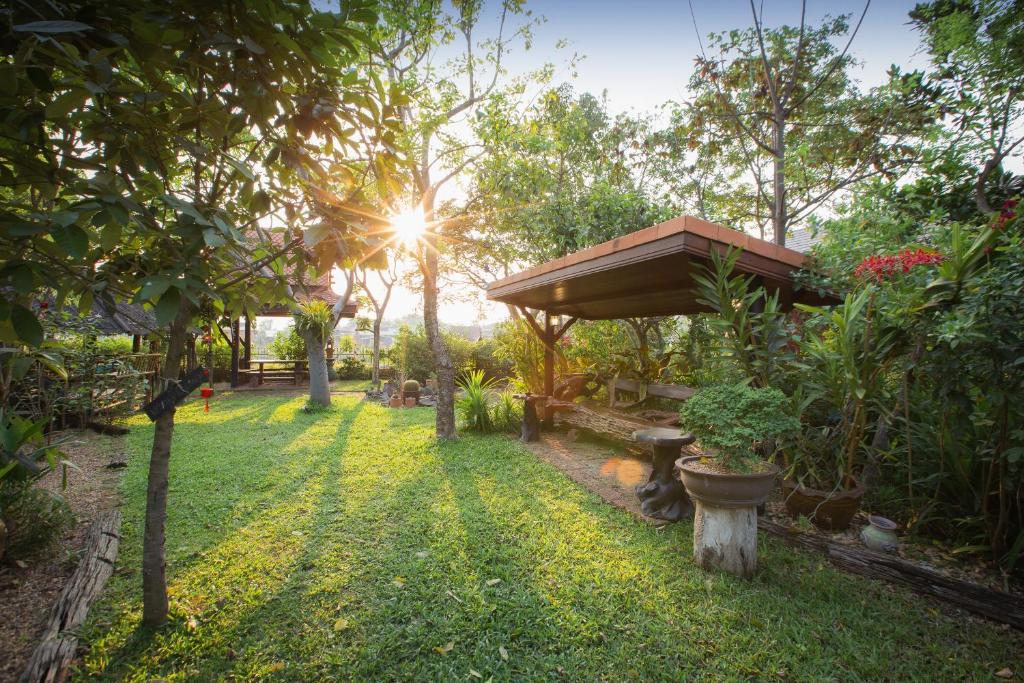Cattani's Riverside Home photo 3