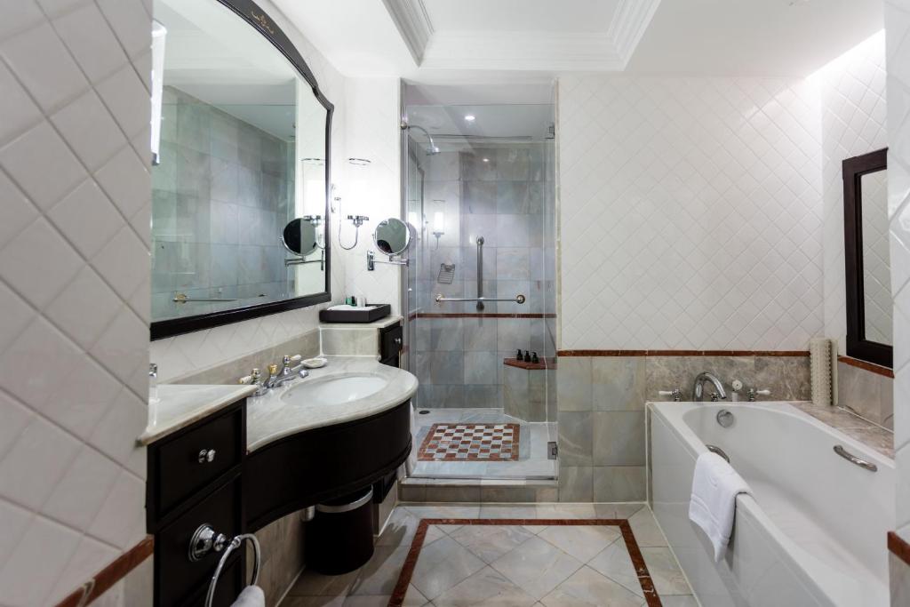 Centara Grand Beach Resort Hua Hin photo 4