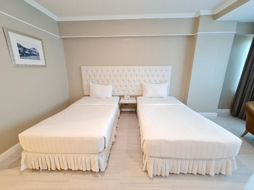 Chaisaeng Palace Hotel