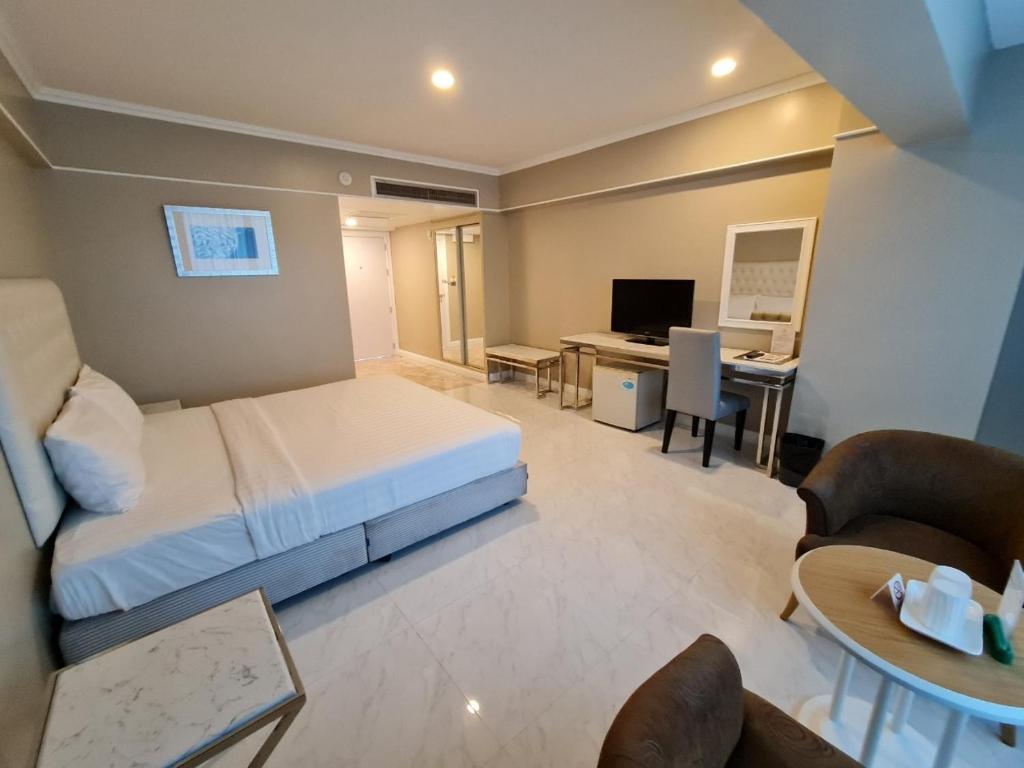 Chaisaeng Palace Hotel photo 2