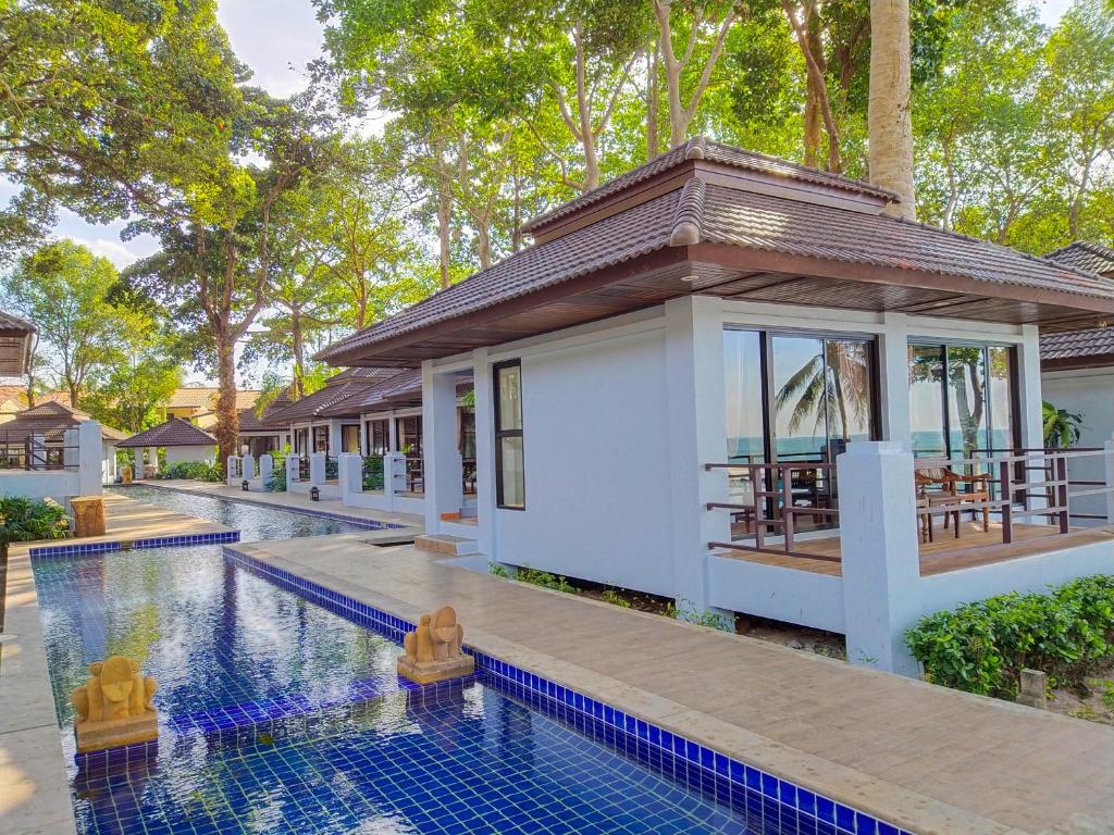 Chang Buri Resort & Koh Chang Hillside photo 3