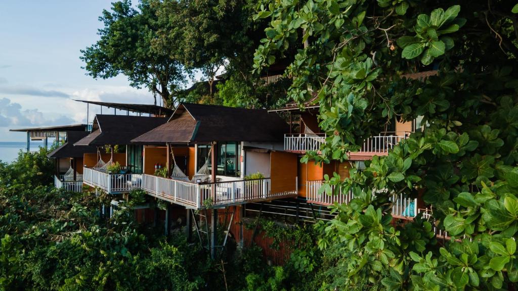 Chareena Hill Beach Resort photo 3