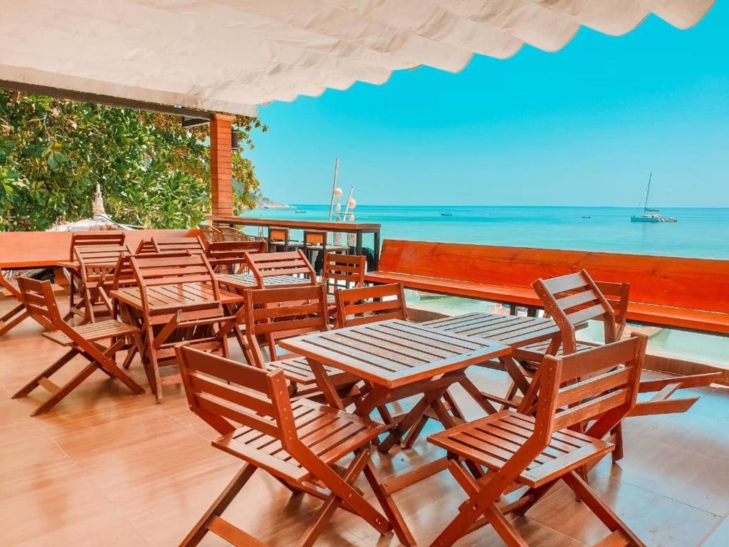 Charming Lipe Beach Resort photo 4
