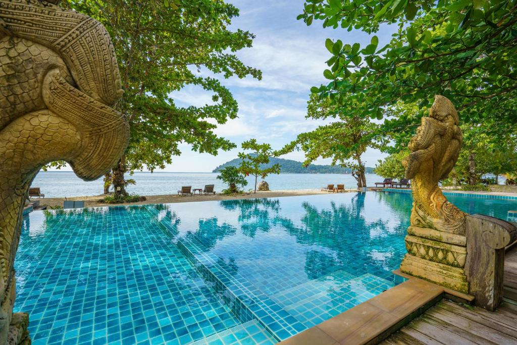 Chivapuri Beach Resort photo 2