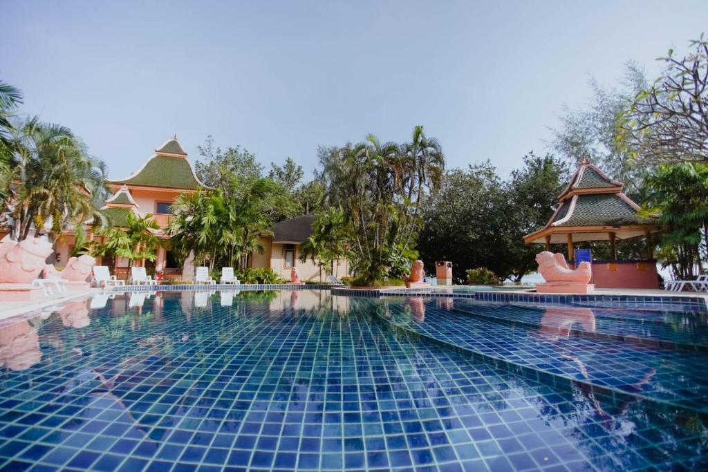 Coconut Beach Resort photo 3
