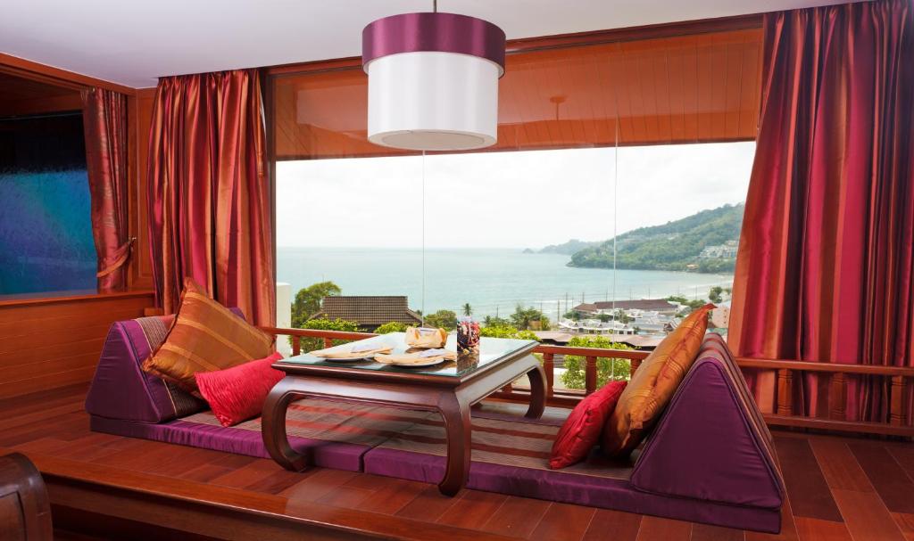 Diamond Cliff Resort & Spa, Patong Beach