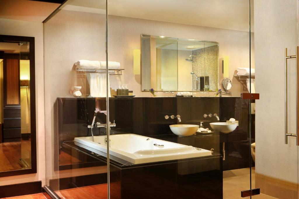 Dusit Thani Laguna Phuket Hotel photo 2