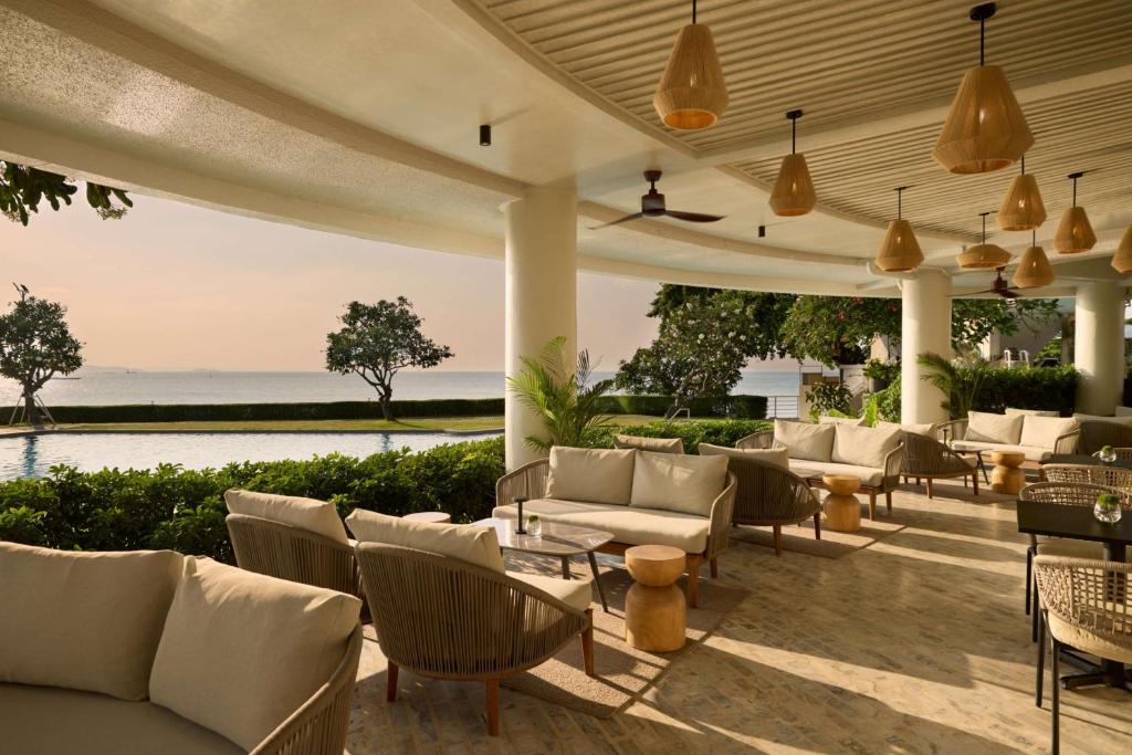 Dusit Thani Pattaya photo 4