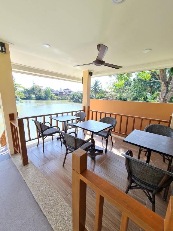 Elegancy Resort Hua Hin photo 2