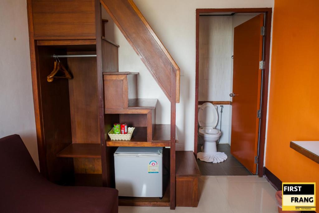 First and Frang Hotel photo 2