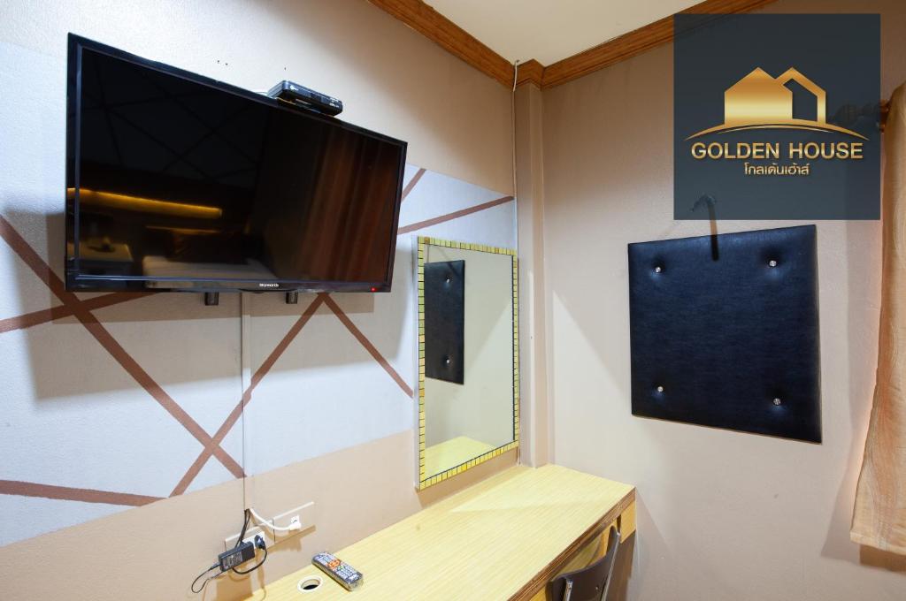 Golden House Hotel Sakaeo Room with breakfast