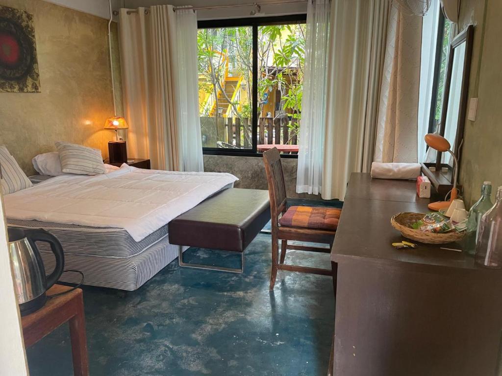 Golden Mango House