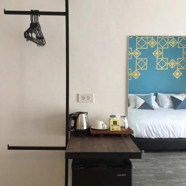 Goodnight Poshtel