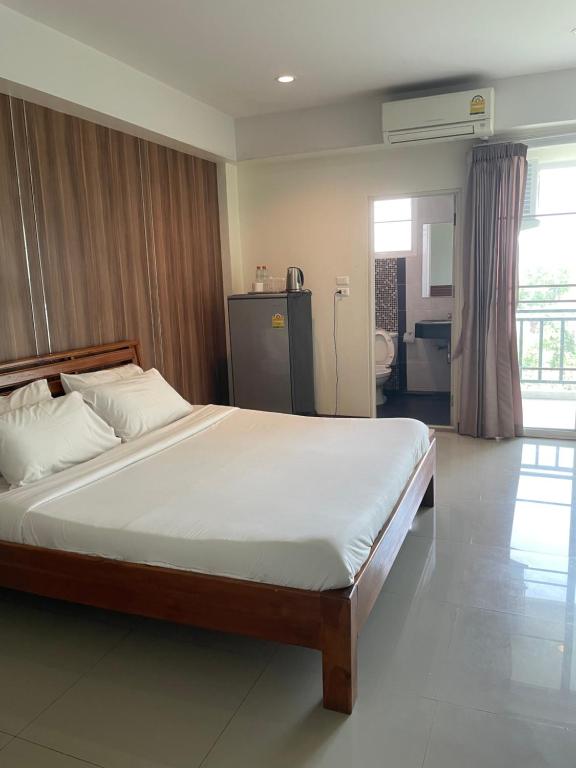 Grand Lopburi photo 4
