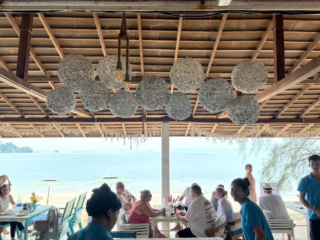 Heaven Beach Eco resort & Art photo 4
