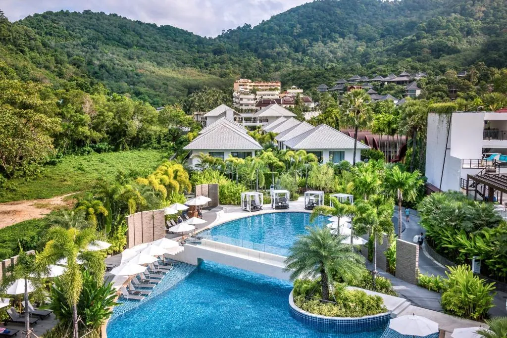 Holiday Inn Resort Phuket Karon Beach by IHG photo 1