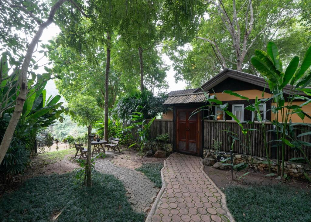 Home Phutoey River Kwai photo 5