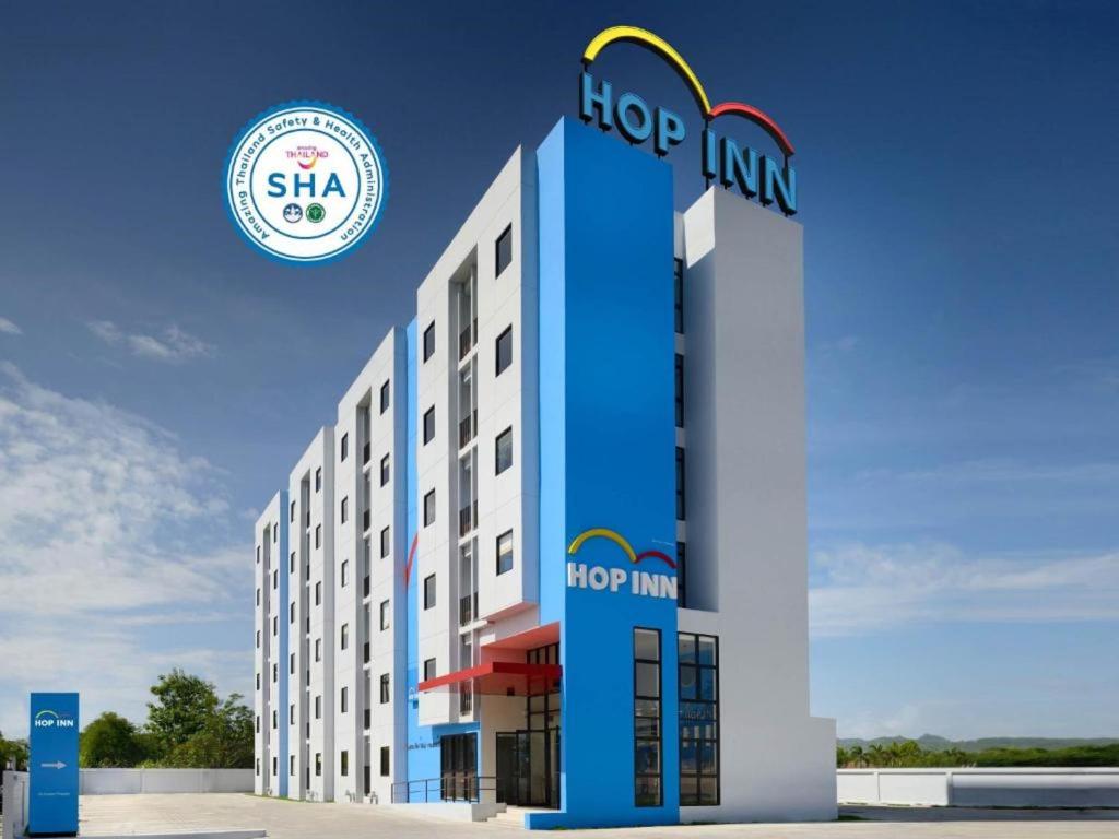 Hop Inn Chonburi photo 1